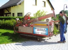  (220px)